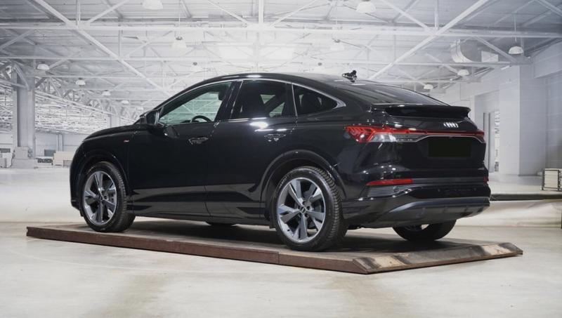 Audi Q4 e-tron Sportback 40 s-Line 204 / Sieges Rs Keyless Caméra de Recul Regulateur Distance