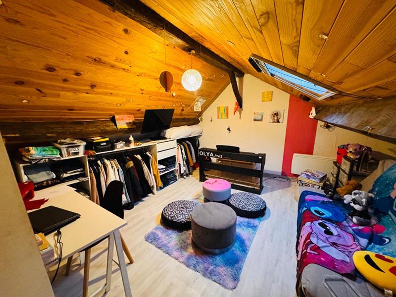 Maison - 103 m² - 6 pièces