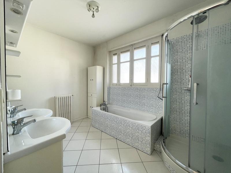 Hôtel particulier - 162 m² - 6 pièces