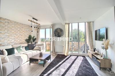 Duplex - 82 m² - 5 pièces