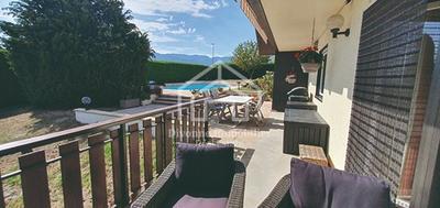 Villa - 196 m² - 9 pièces