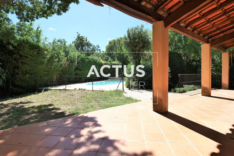 Maison - 148 m² - 6 pièces