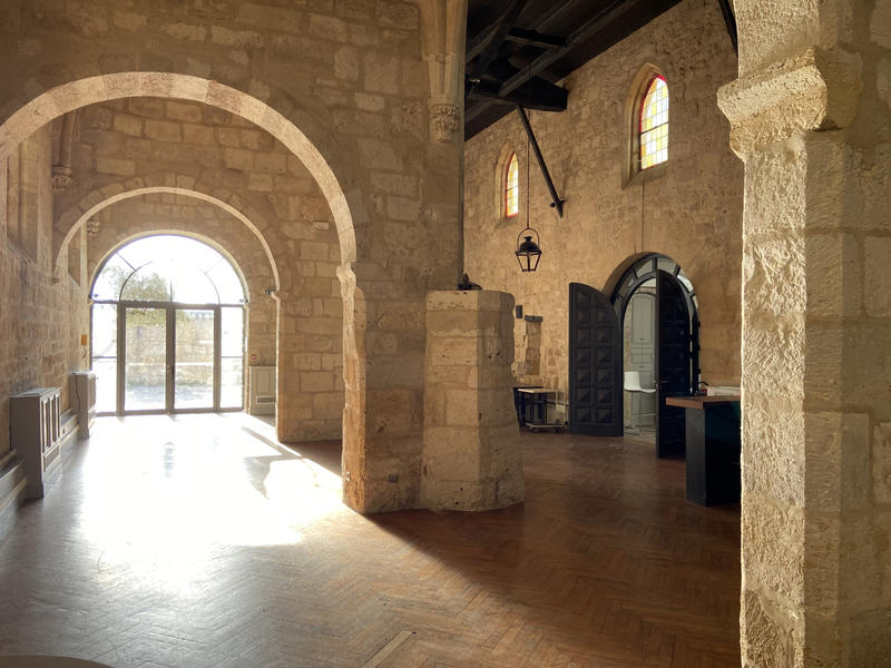 Maison de village - 718 m² - 8 pièces