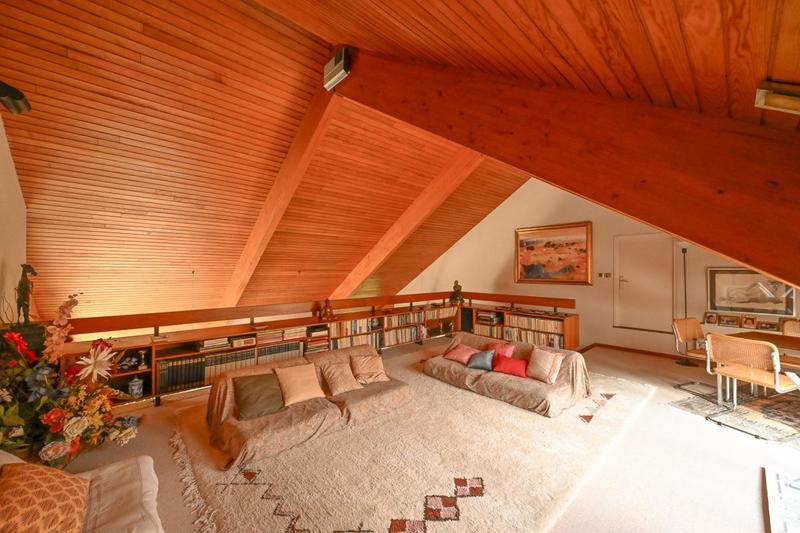 Maison d'architecte - 270 m² - 8 pièces