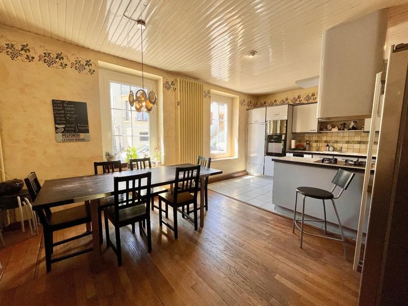 Maison de village - 166 m² - 7 pièces