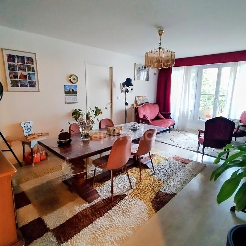 Appartement - 80 m² - 4 pièces