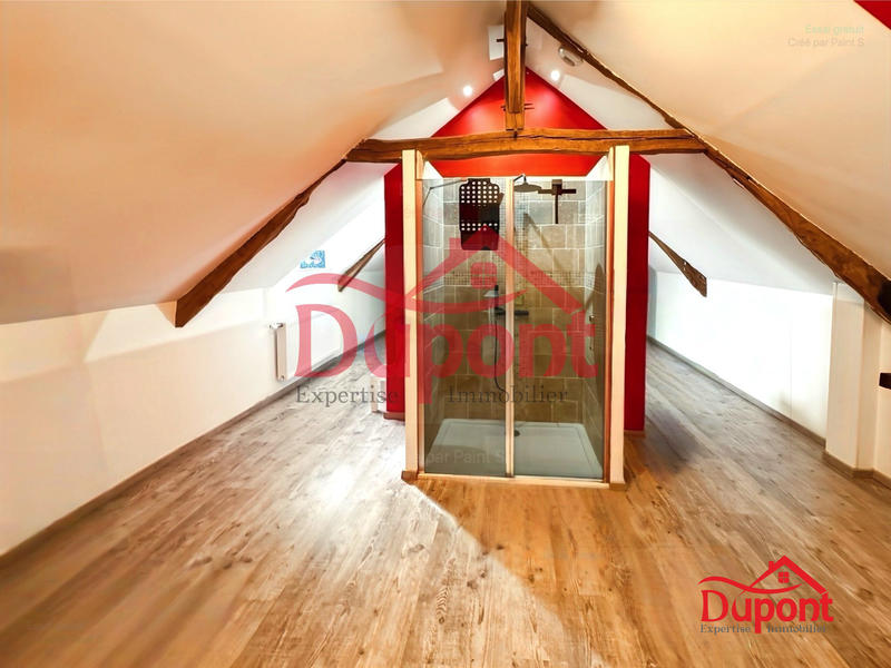 Maison - 226 m² - 8 pièces