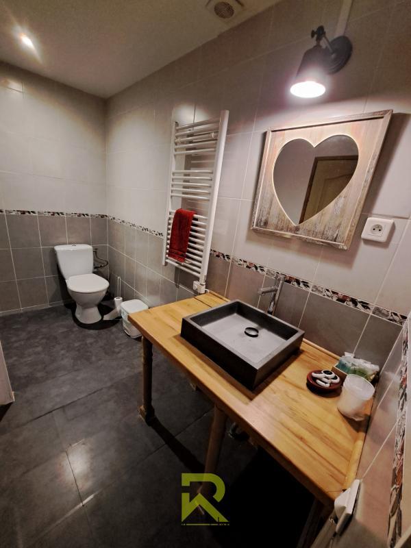 Maison - 380 m² - 14 pièces