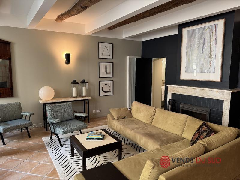 Maison - 230 m² - 6 pièces