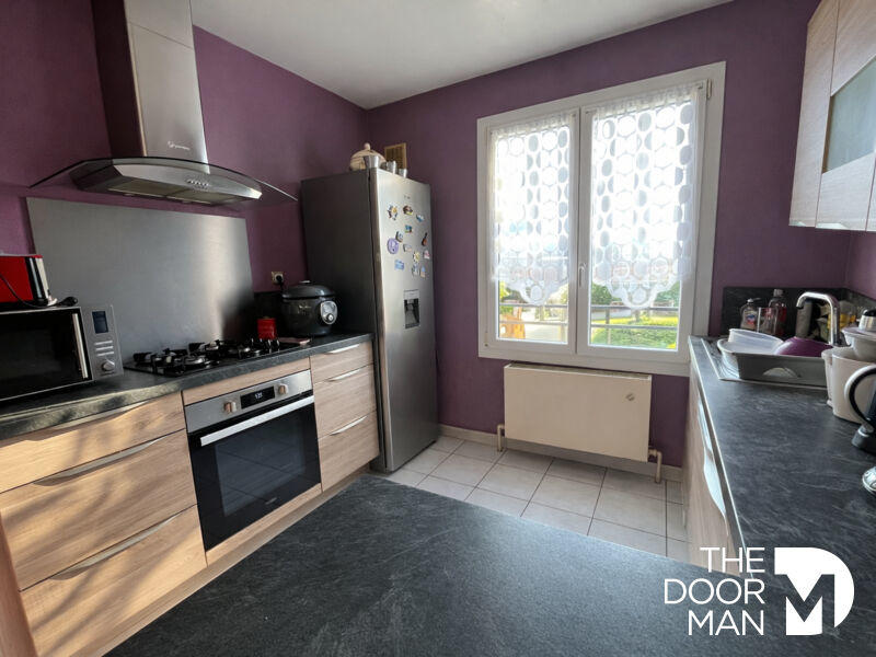 Maison - 92 m² - 6 pièces