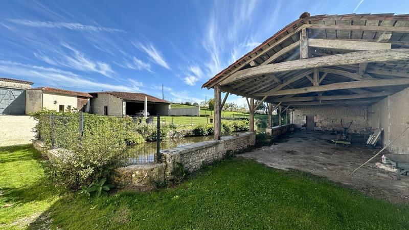 Maison - 235 m² - 6 pièces