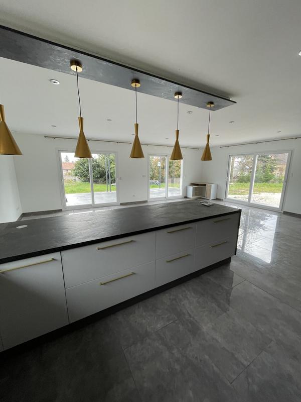 Maison - 135 m² - 6 pièces