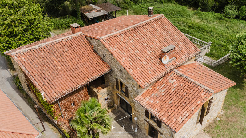 Maison - 261 m² - 6 pièces