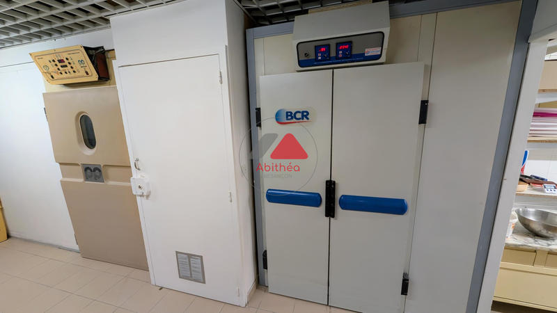 Fonds de commerce - Magasins - 60 m²