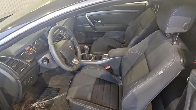 Renault Laguna Coupé 2.0 dci 150 eco2 energy black edition