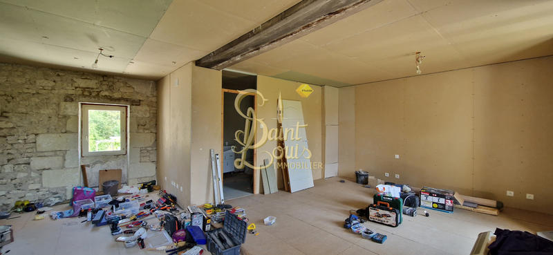 Maison - 300 m² - 8 pièces