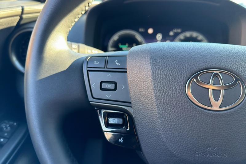 Toyota c-Hr 1.8 Hybrid140 Design Pk H