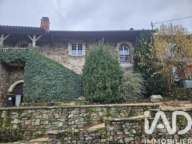 Maison de village - 114 m² - 5 pièces