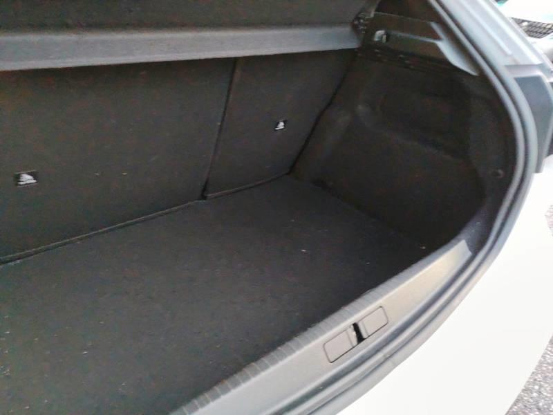 Peugeot 208 PureTech 100 s&amp;S Eat8 Gt