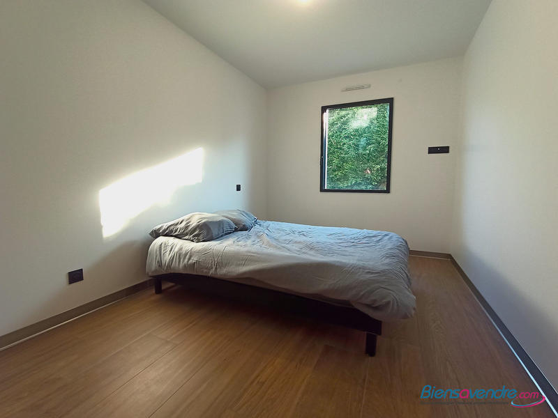 Maison contemporaine - 182 m² - 6 pièces