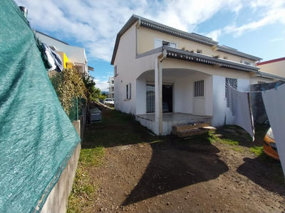 Maison - 92 m² - 5 pièces