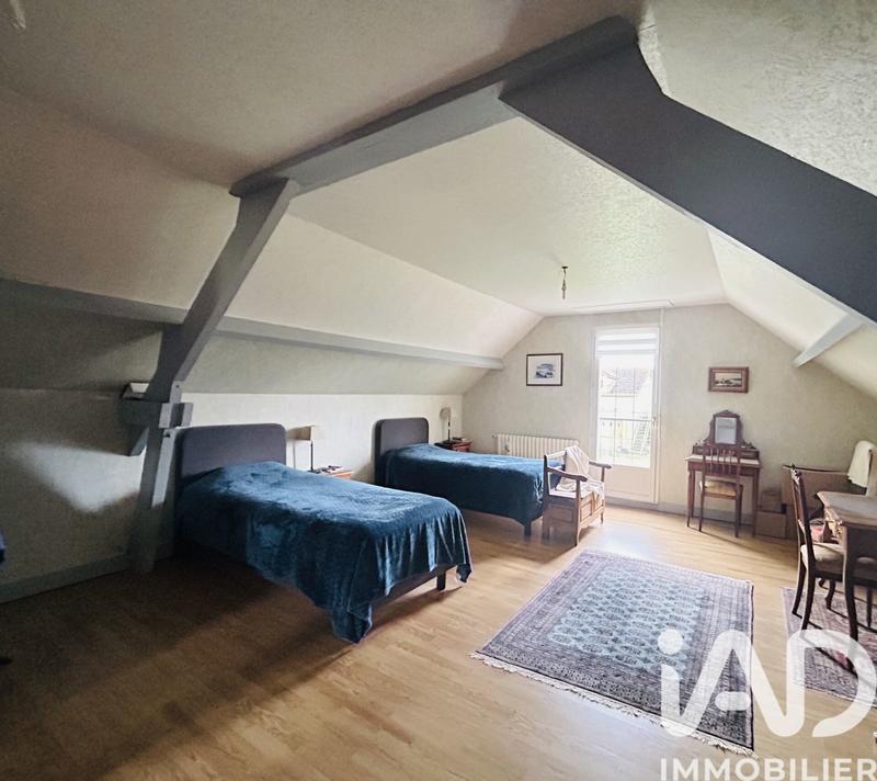 Maison - 163 m² - 7 pièces