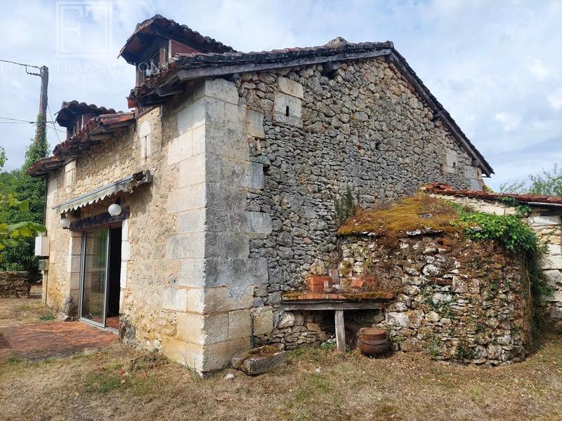 Maison - 390 m² - 16 pièces