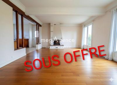 Maison - 153 m² - 7 pièces