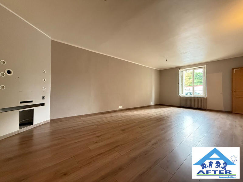 Maison - 217 m² - 7 pièces