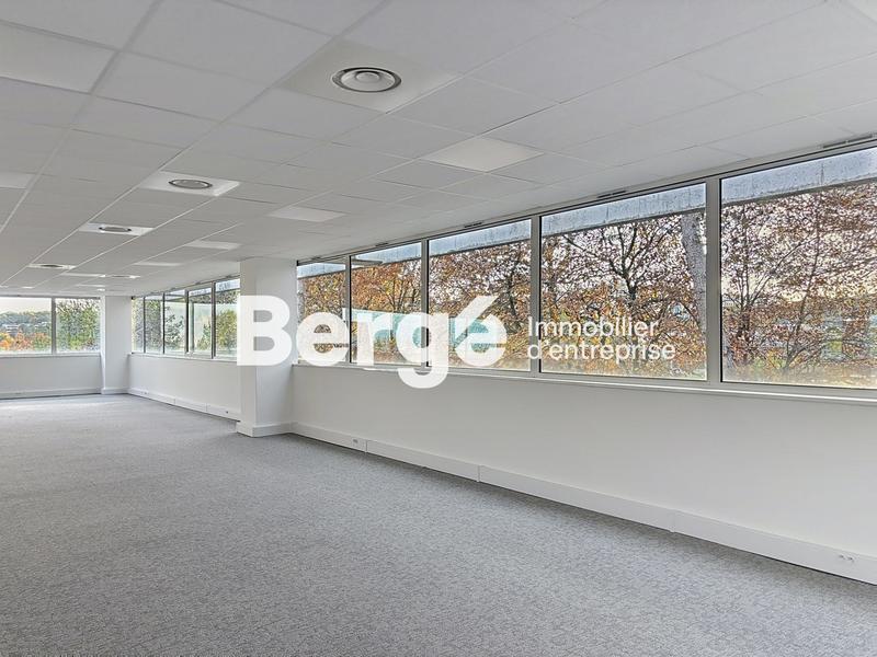 Bureau - 384 m²