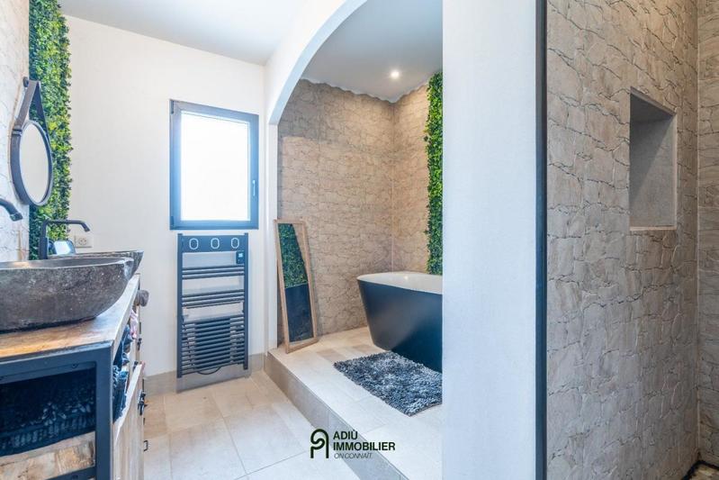 Villa - 140 m² - 6 pièces