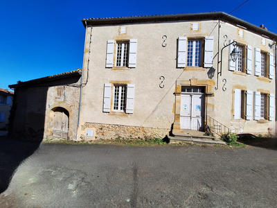 Maison de village - 234 m² - 4 pièces