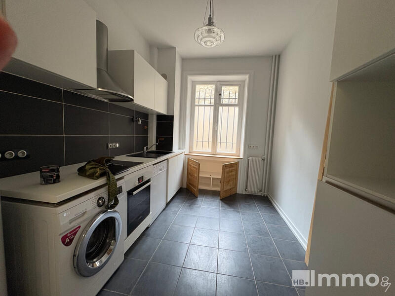 Appartement - 90 m² - 4 pièces