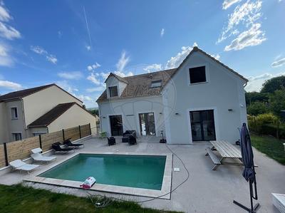 Maison - 167 m² - 5 pièces