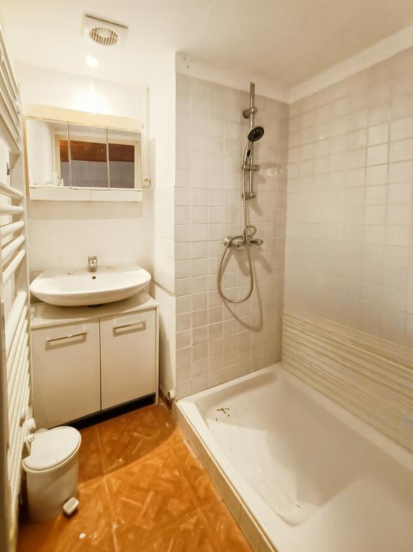 Studio - 89 m² - 3 pièces