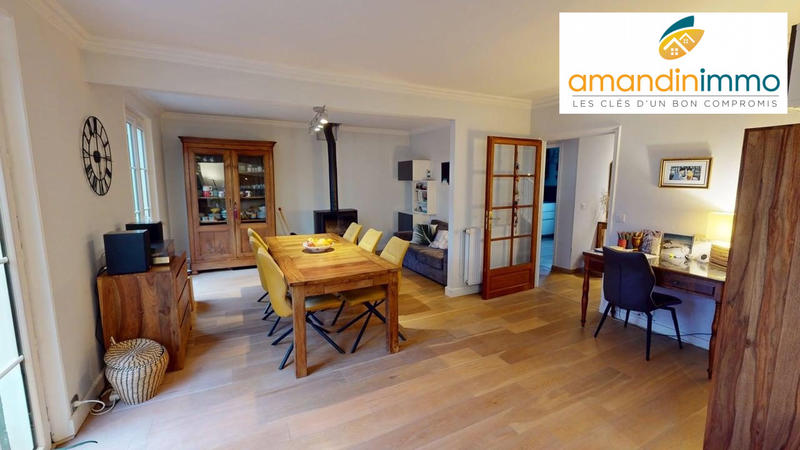 Maison - 170 m² - 8 pièces