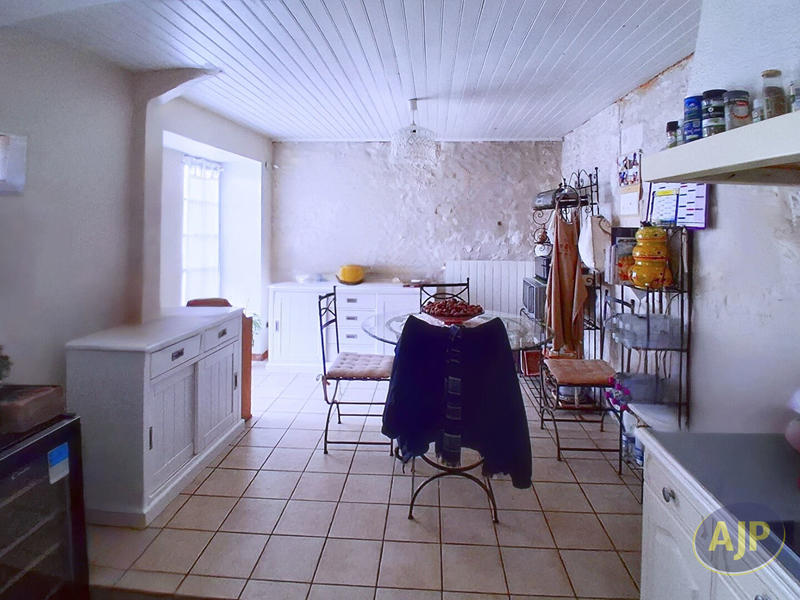 Maison - 195 m² - 6 pièces