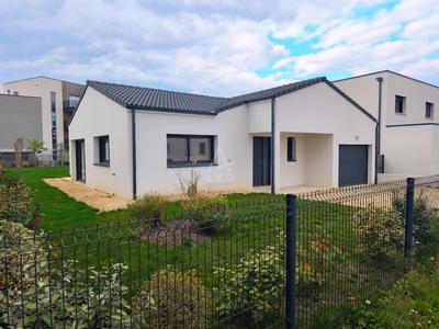 Pavillon - 138 m² - 7 pièces