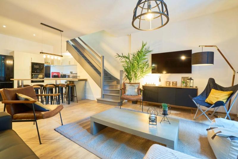 Appartement - 173 m² - 9 pièces