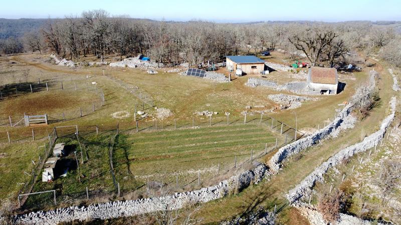 Terrain - 80 524 m²