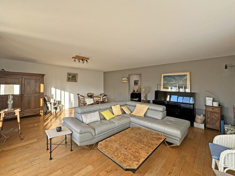 Appartement - 102 m² - 5 pièces