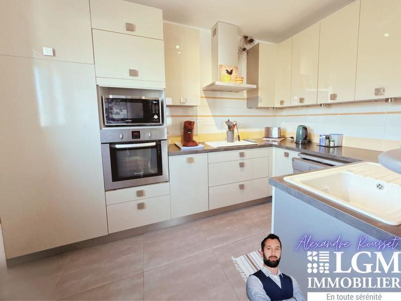 Maison - 163 m² - 7 pièces