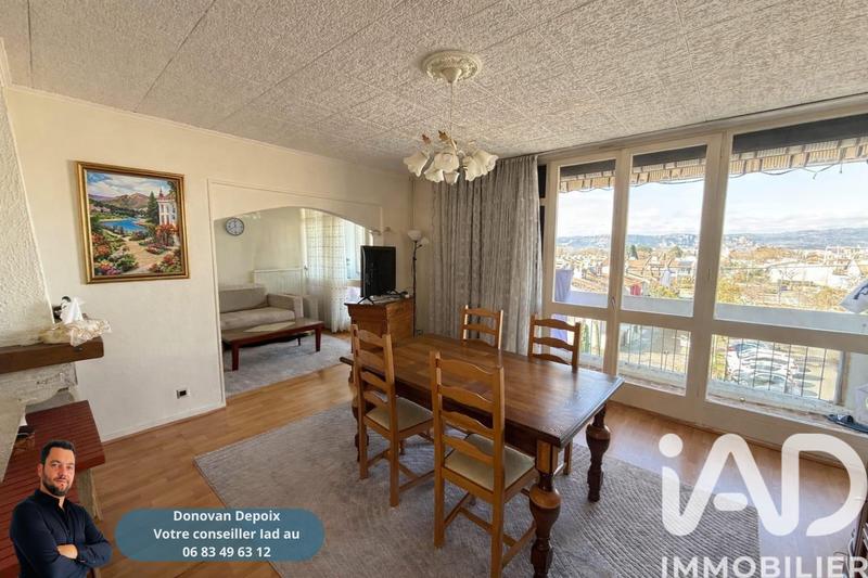 Appartement - 95 m² - 5 pièces