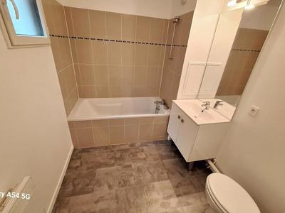 Appartement - 95 m² - 5 pièces
