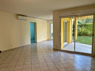 Appartement - 83 m² - 3 pièces