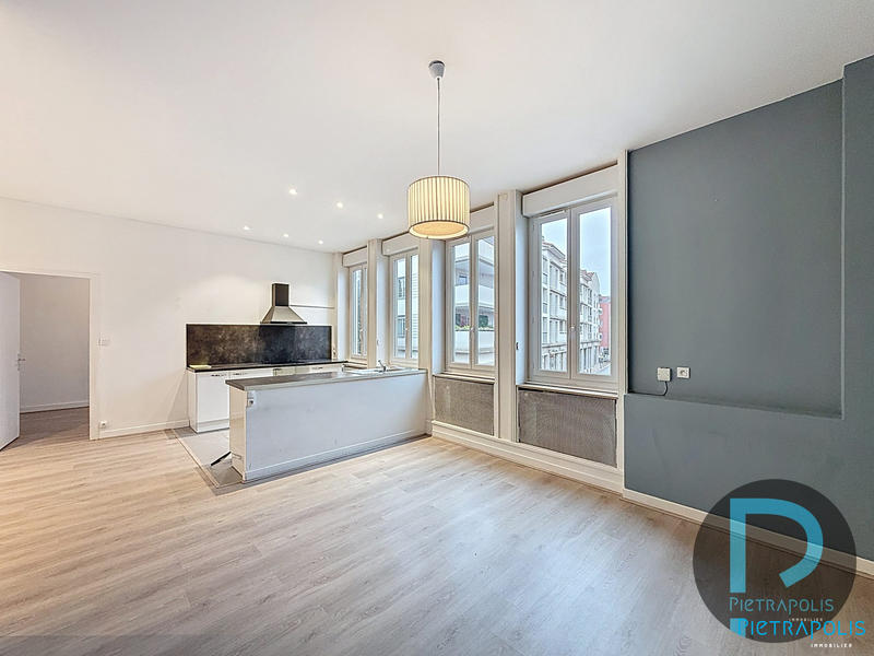 Appartement - 92 m² - 4 pièces