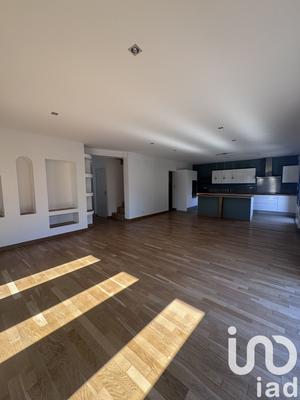 Maison - 156 m² - 6 pièces