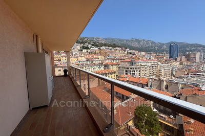 Appartement - 80 m² - 3 pièces