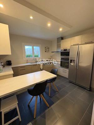 Maison - 170 m² - 7 pièces