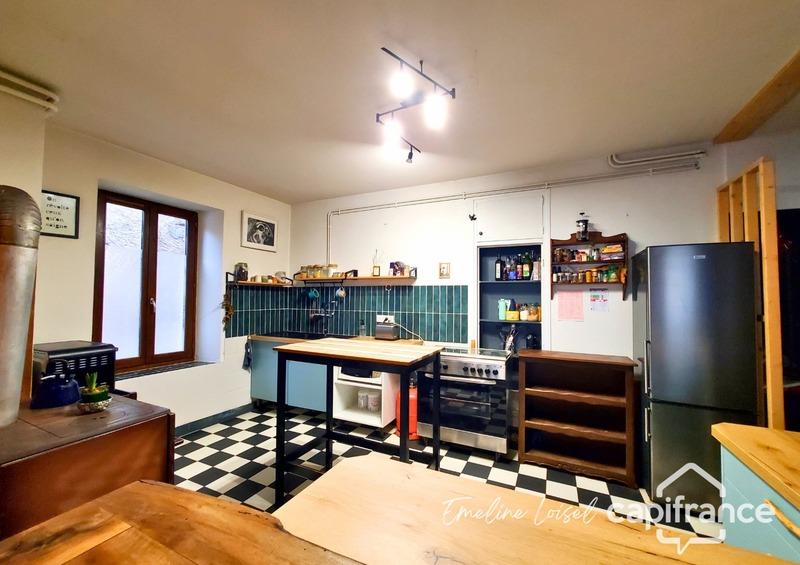 Appartement - 108 m² - 1 pièce